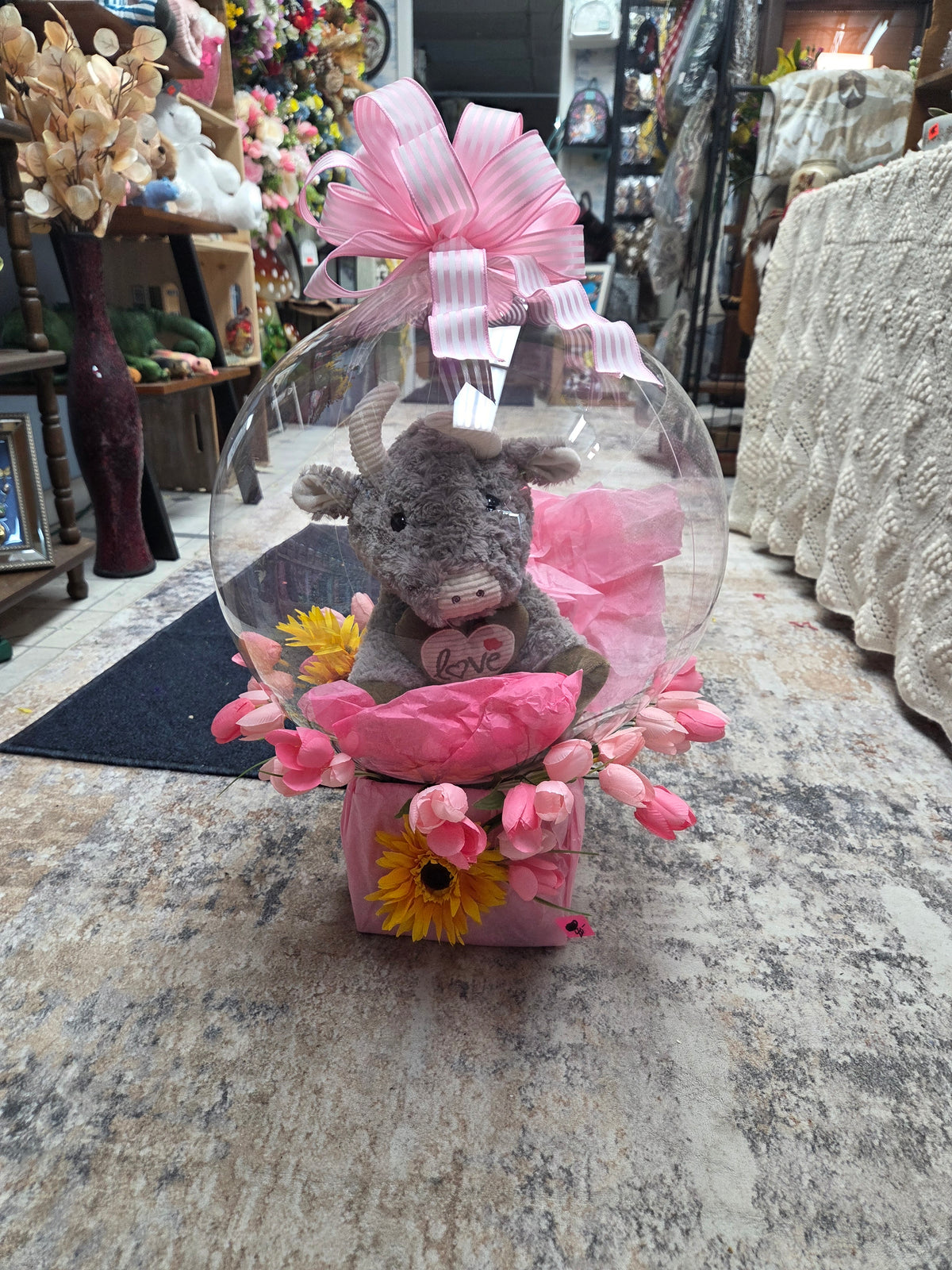 Stuffed animal in balloon – Paoli Mercantile, Paoli IN
