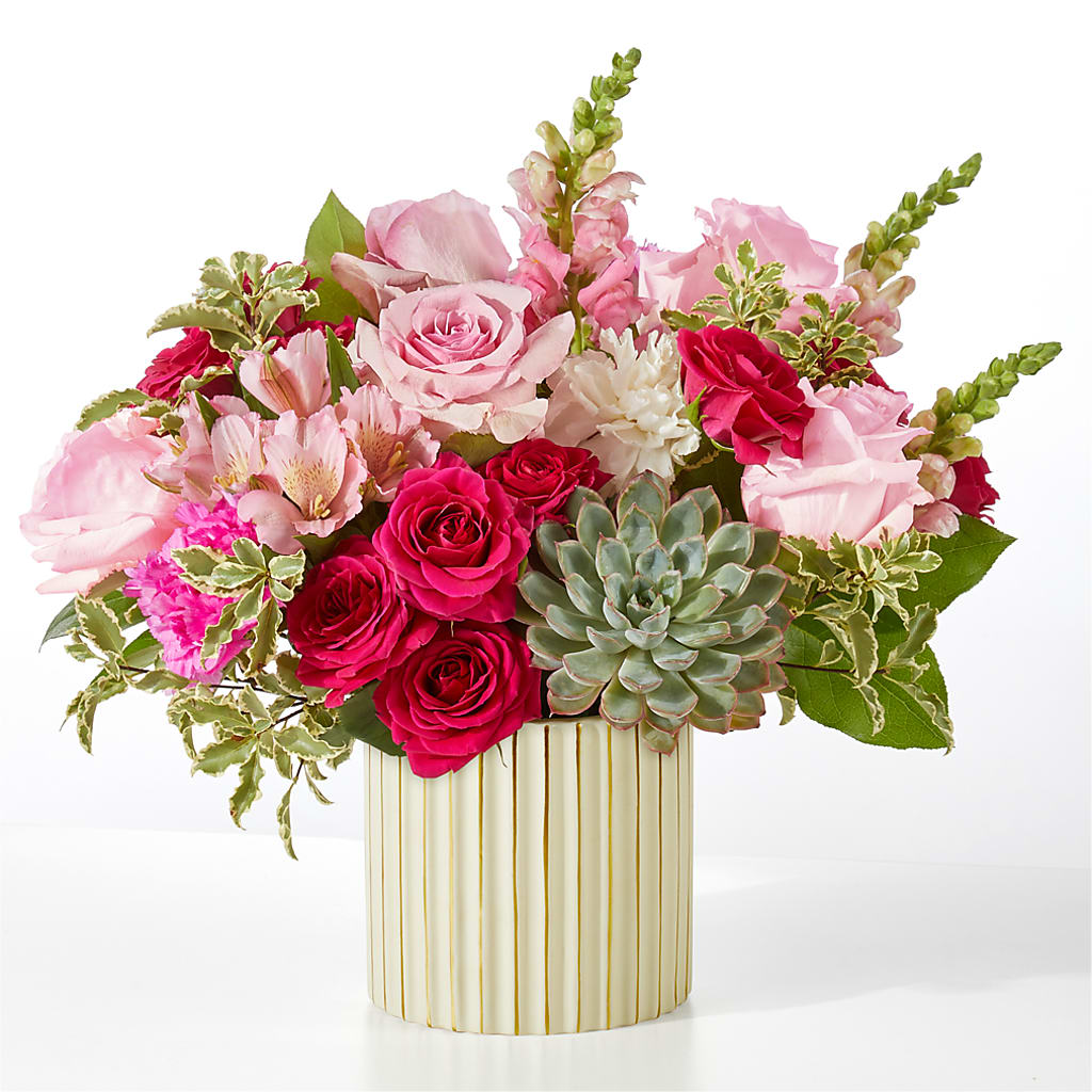 Magenta Musings Bouquet – Paoli Mercantile, Paoli IN