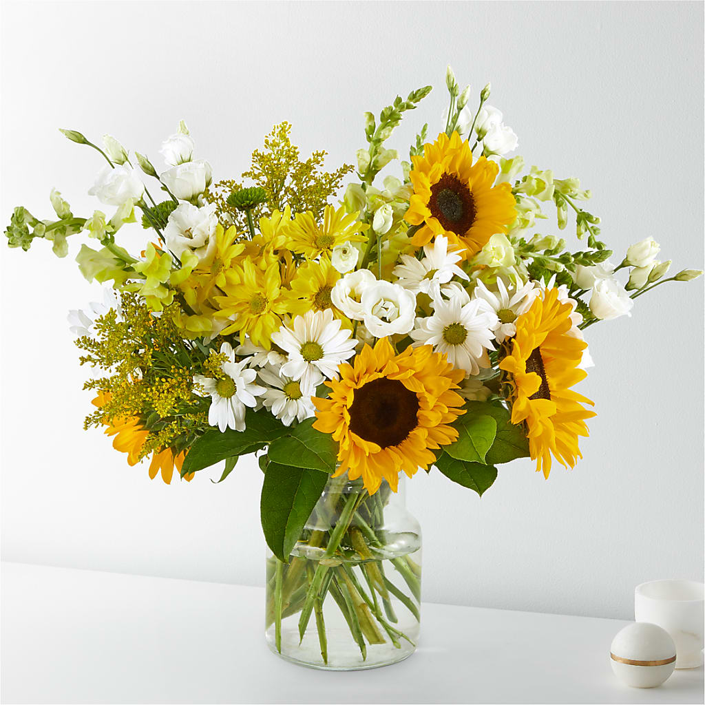 Hello Sunshine Bouquet – Paoli Mercantile, Paoli IN