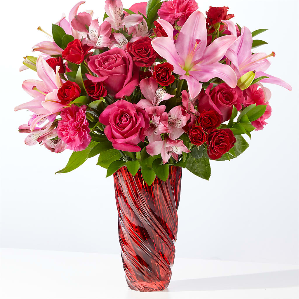 In Love Bouquet with Luxe Swirl Vase – Paoli Mercantile, Paoli IN