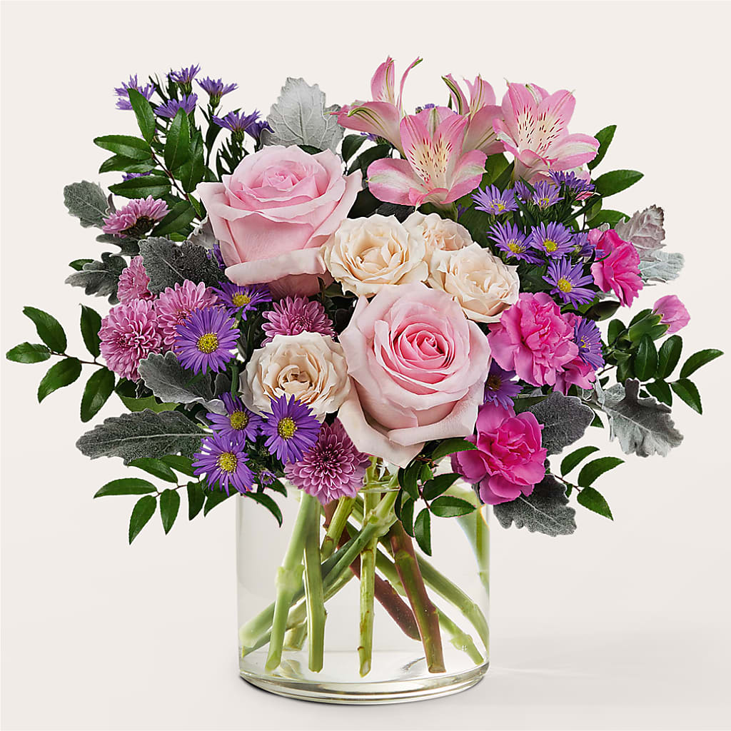 Light as a Feather Bouquet – Paoli Mercantile, Paoli IN
