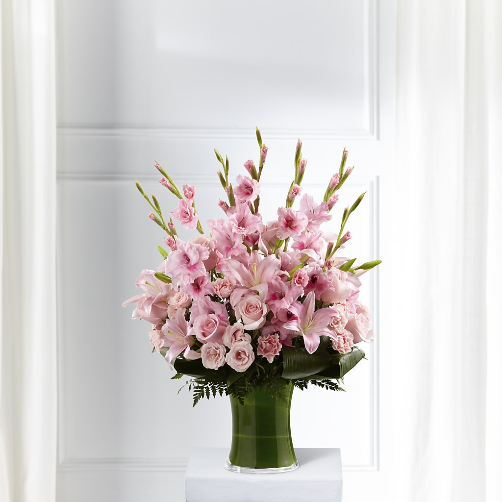 Lovely Tribute Bouquet – Paoli Mercantile, Paoli IN