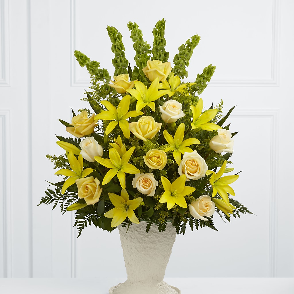 Golden Memories Arrangement – Paoli Mercantile, Paoli IN