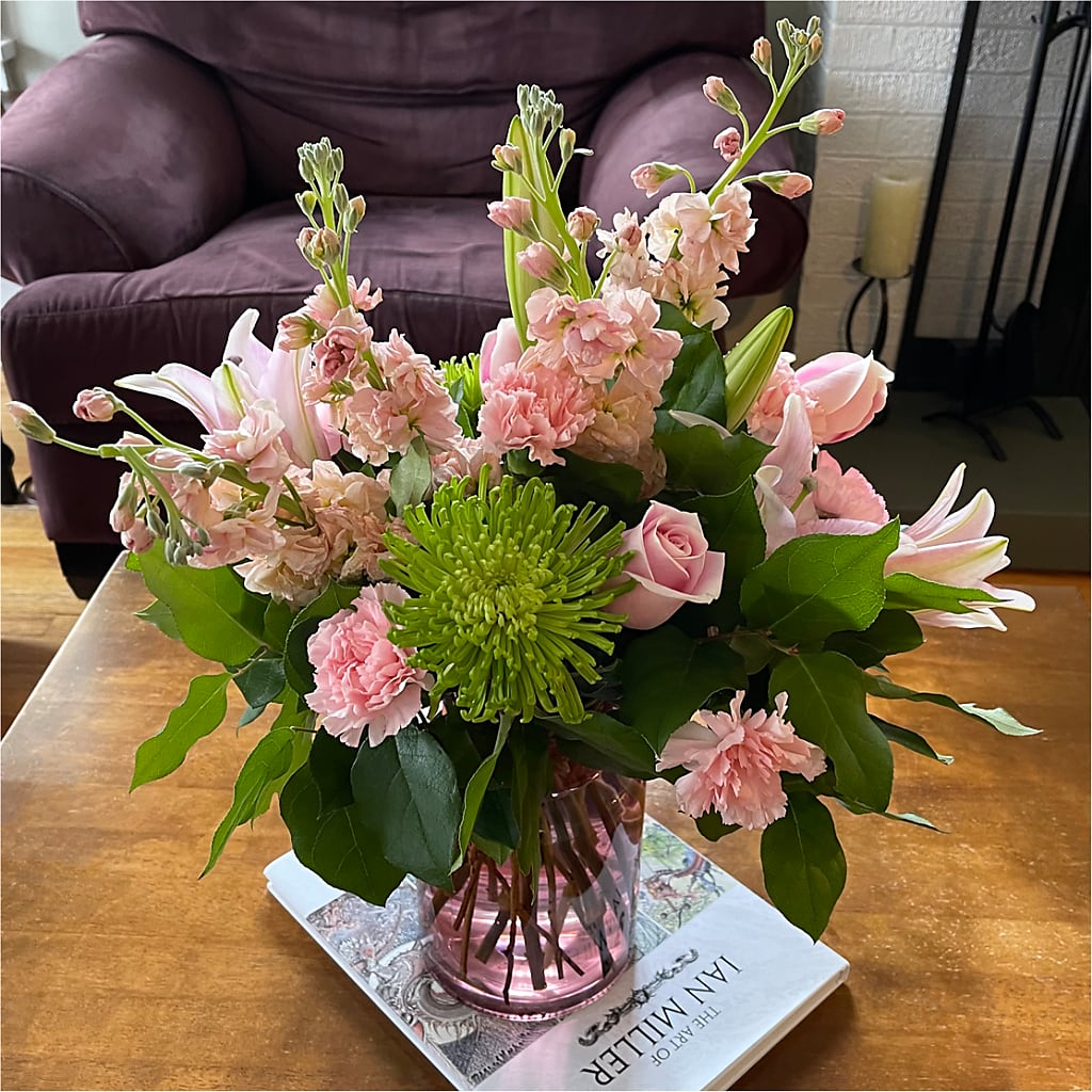 Pretty in Pink Bouquet – Paoli Mercantile, Paoli IN