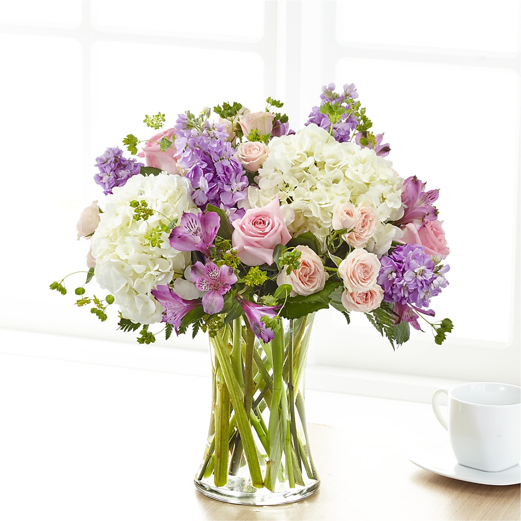 Shared Sentiment Bouquet – Paoli Mercantile, Paoli IN
