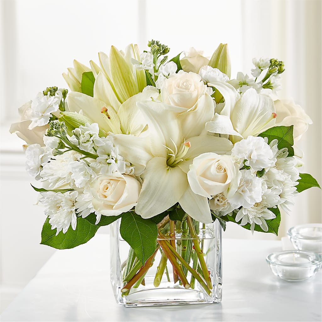 Gentle Breeze Bouquet – Paoli Mercantile, Paoli IN
