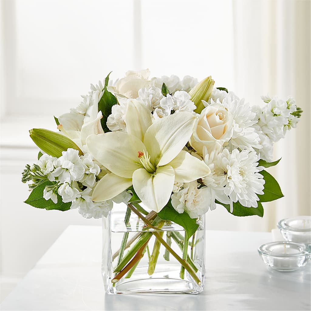 Gentle Breeze Bouquet – Paoli Mercantile, Paoli IN