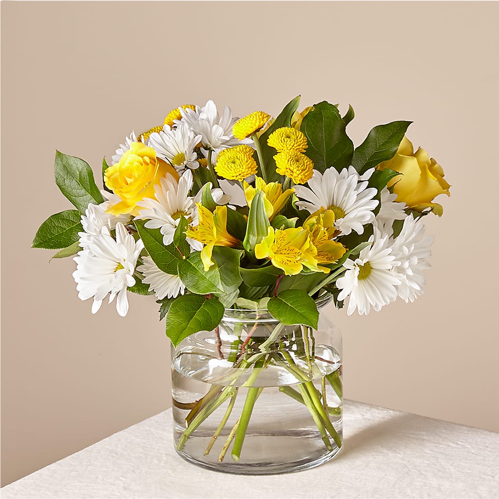 Sunny Sentiments Bouquet – Paoli Mercantile, Paoli IN