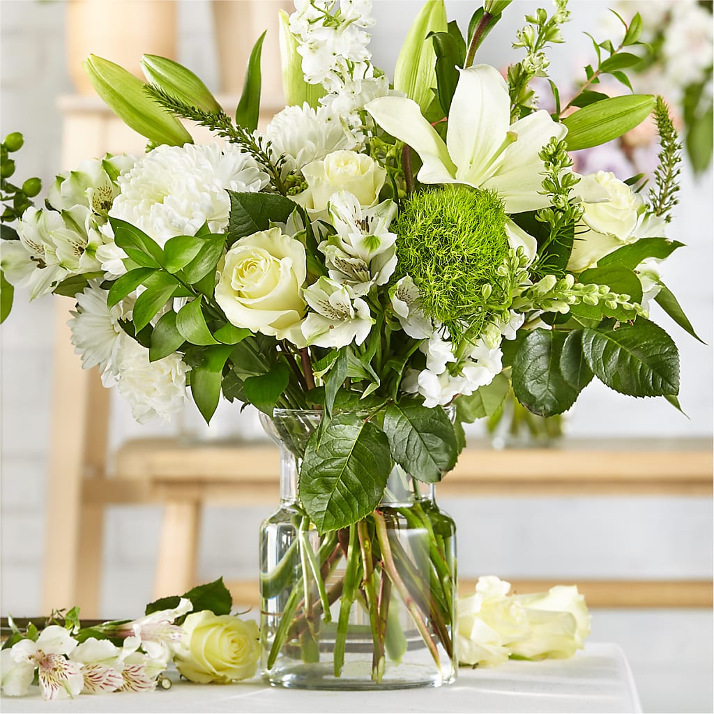 Classic Ivory – A Florist Original – Paoli Mercantile, Paoli IN