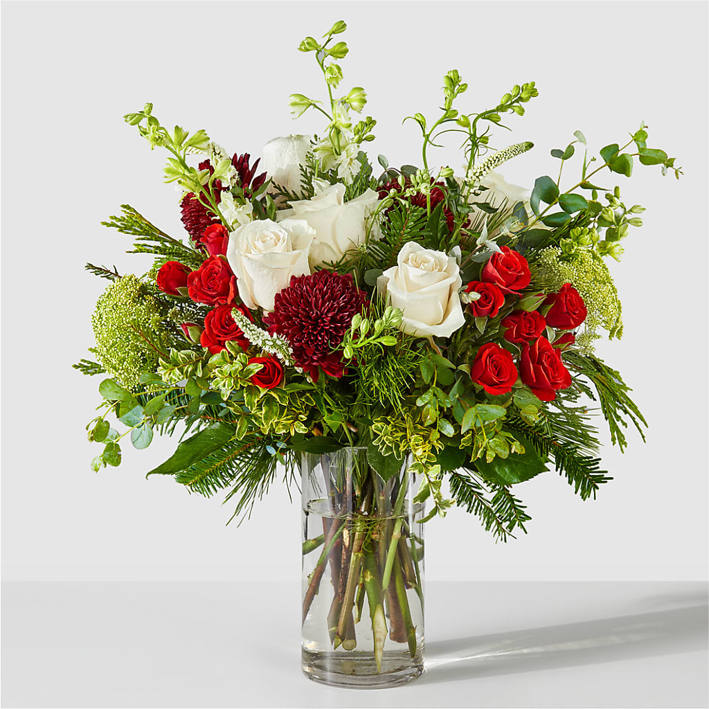 Favorite Traditions Bouquet – Paoli Mercantile, Paoli IN