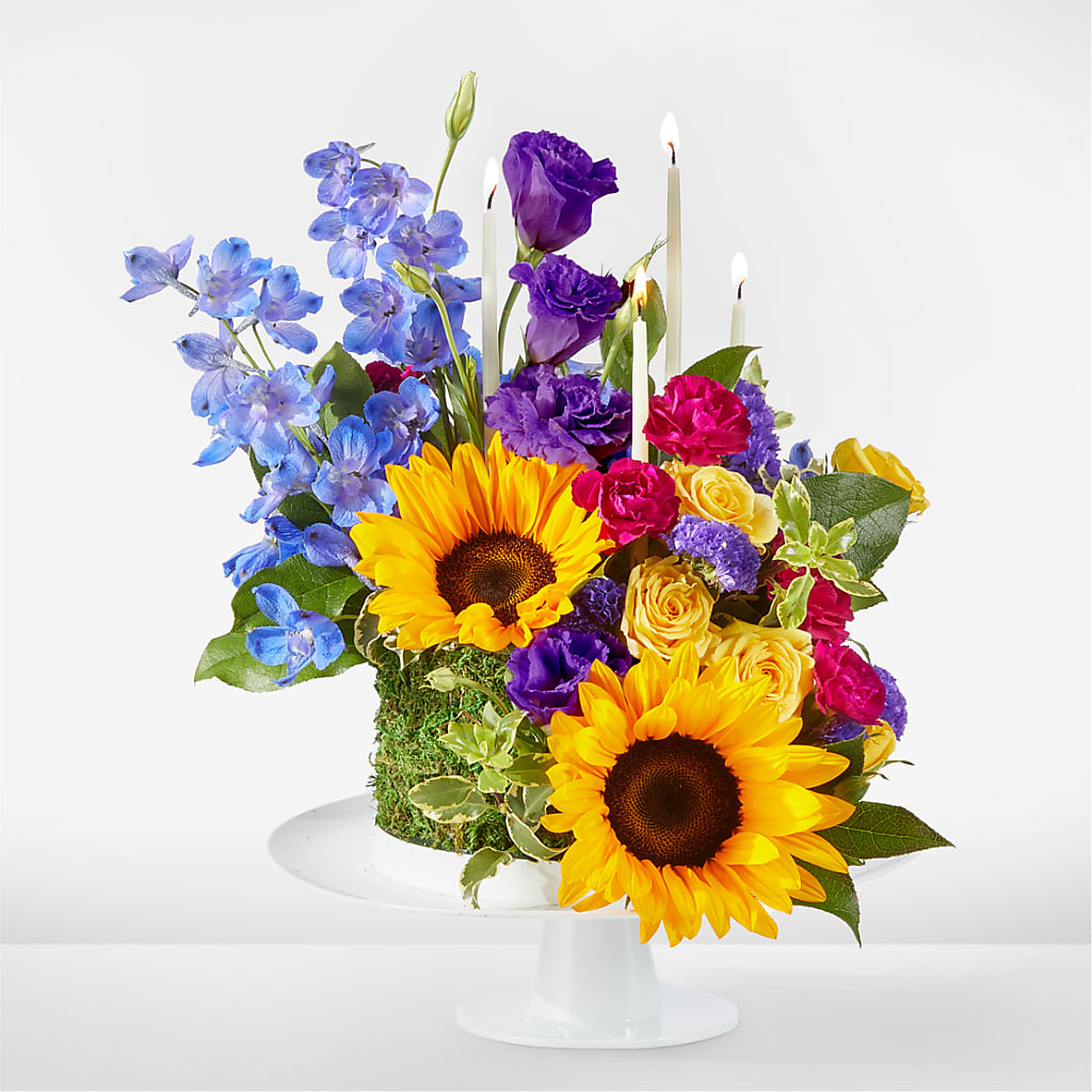 Star of the Day Floral Cake – Paoli Mercantile, Paoli IN