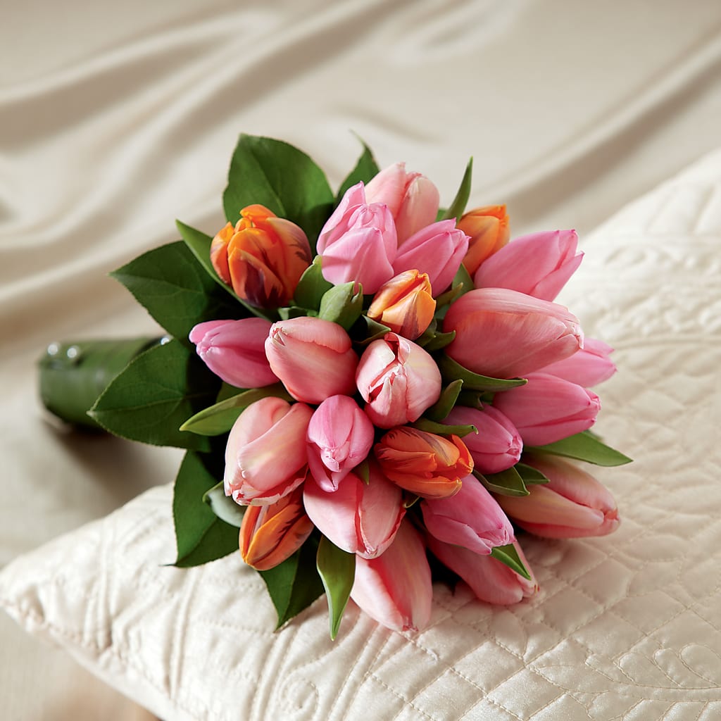Embraceable Bouquet – Paoli Mercantile, Paoli IN