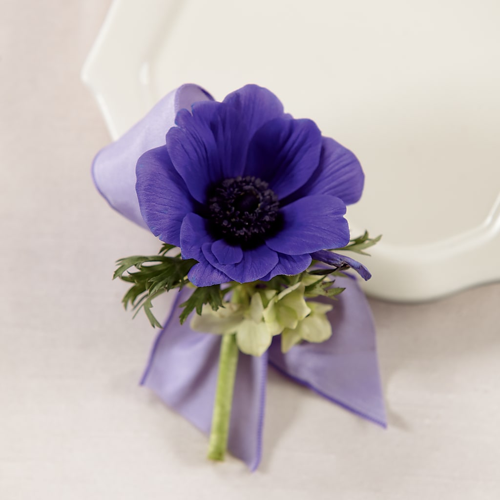 Purple Passion Boutonniere – Paoli Mercantile, Paoli IN