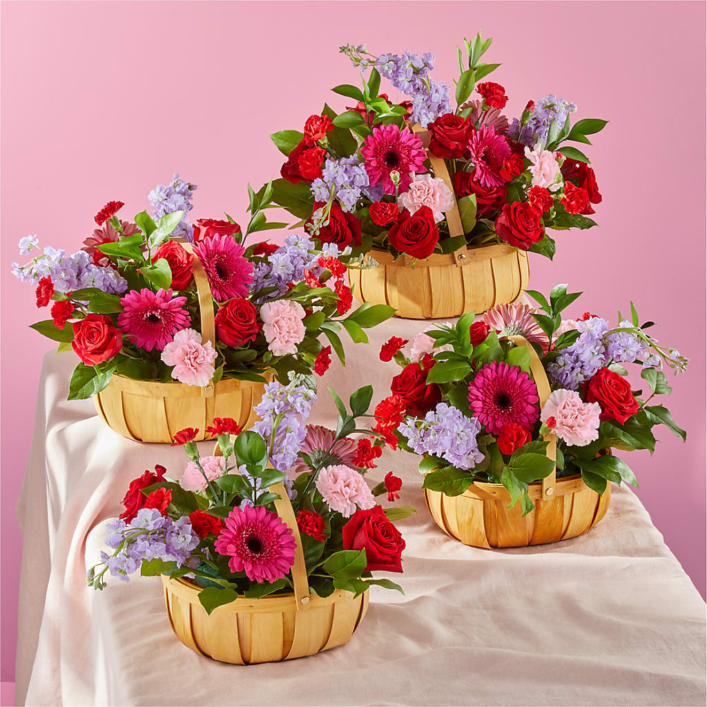 Pink Picnic Basket –  Paoli Mercantile, Paoli IN