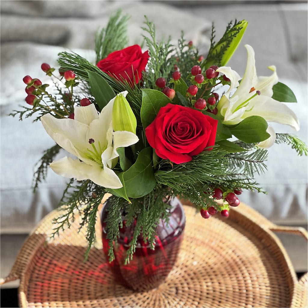 Evergreen Delight Bouquet –  Paoli Mercantile, Paoli IN