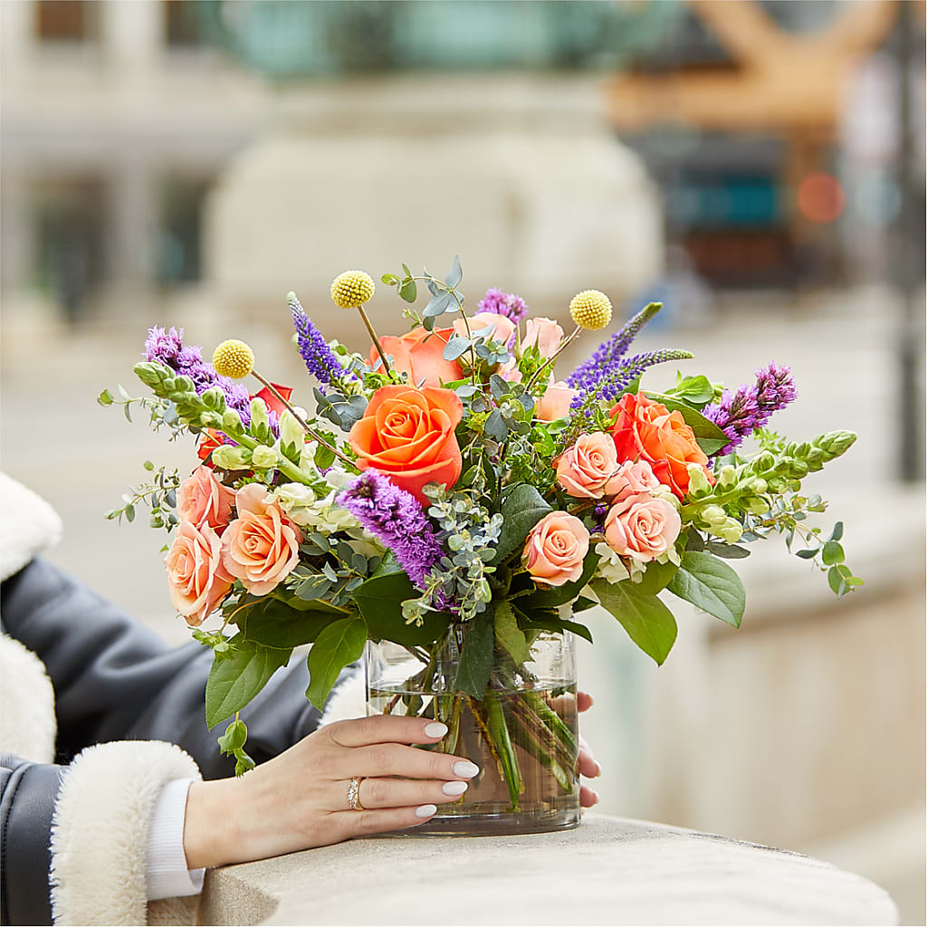 The Standout Bouquet –  Paoli Mercantile, Paoli IN