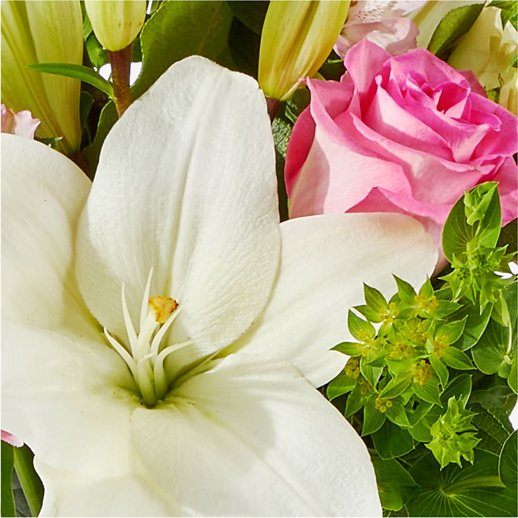 Fondly Bouquet –  Paoli Mercantile, Paoli IN